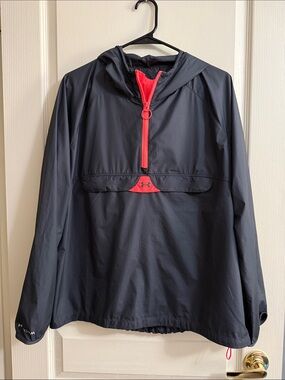 UNDER ARMOUR | Women's Packable Loose Fit Windbreaker size L/XL